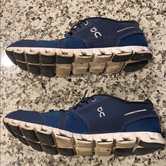 On Running Men\'s Blue Running Shoes main image 7